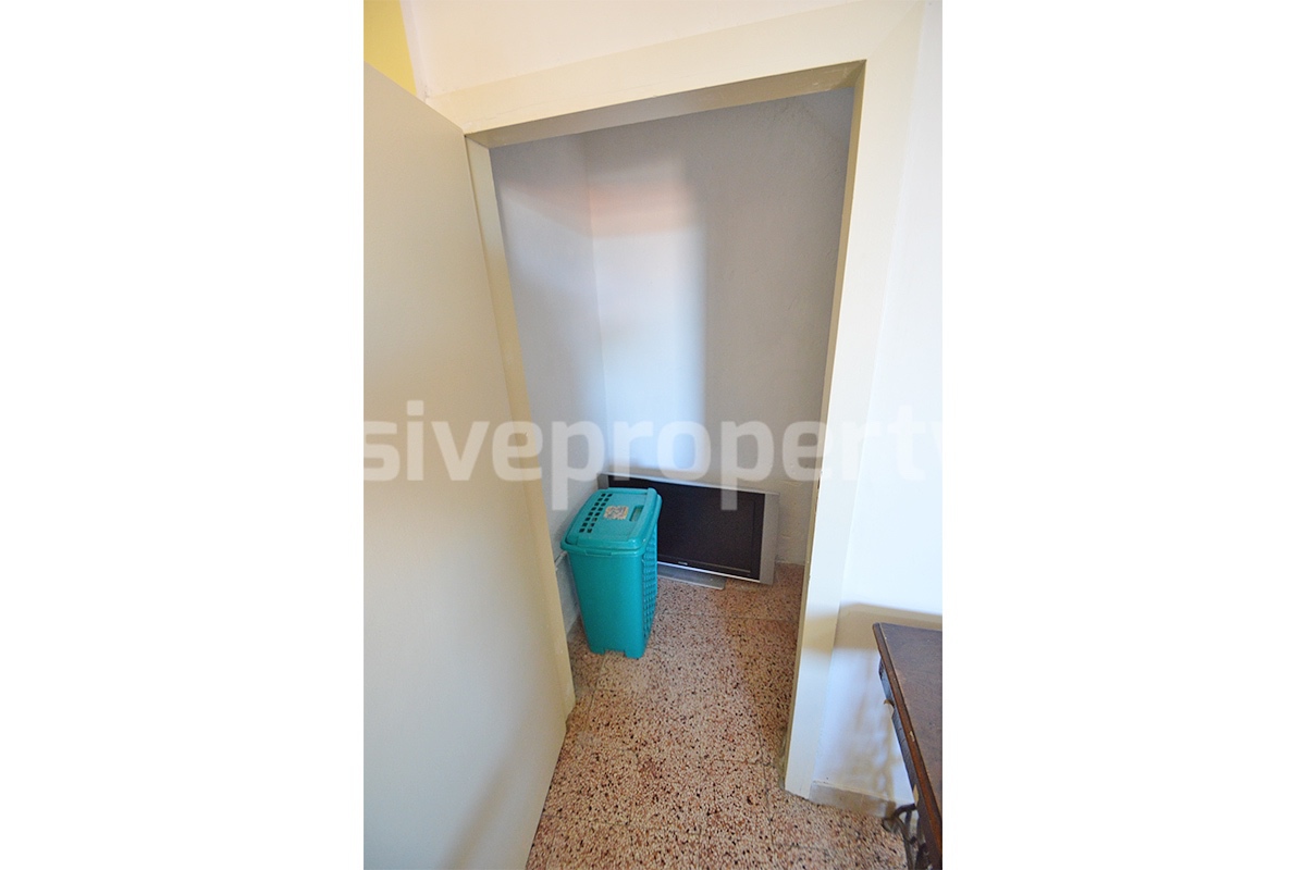 Cozy furnished town house with garden for sale in Castelmauro - Molise - ready to move in