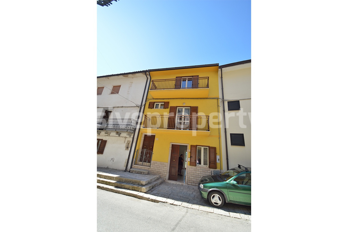 Town house in perfect condition for sale in Montefalcone del Sannio - Molise - ready to move in with panoramic view