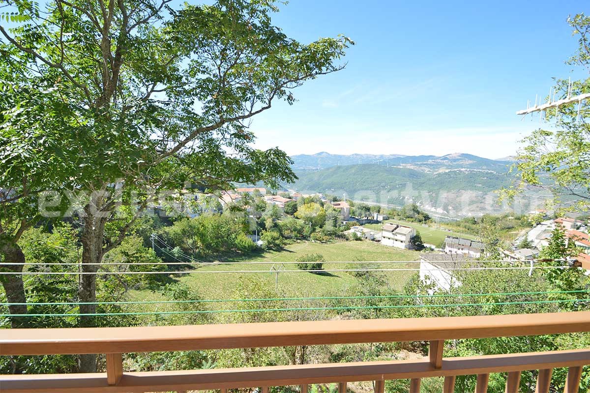 Town house in perfect condition for sale in Montefalcone del Sannio - Molise - ready to move in with panoramic view