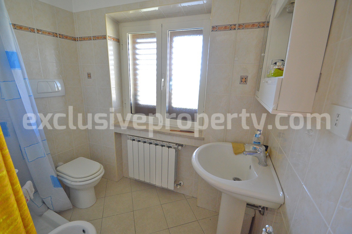 Town house in perfect condition for sale in Montefalcone del Sannio - Molise - ready to move in with panoramic view