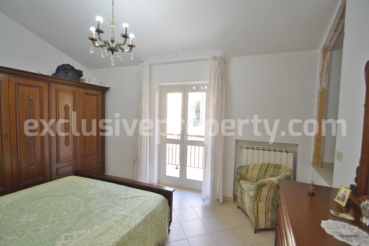 Town house in perfect condition for sale in Montefalcone del Sannio - Molise - ready to move in with panoramic view
