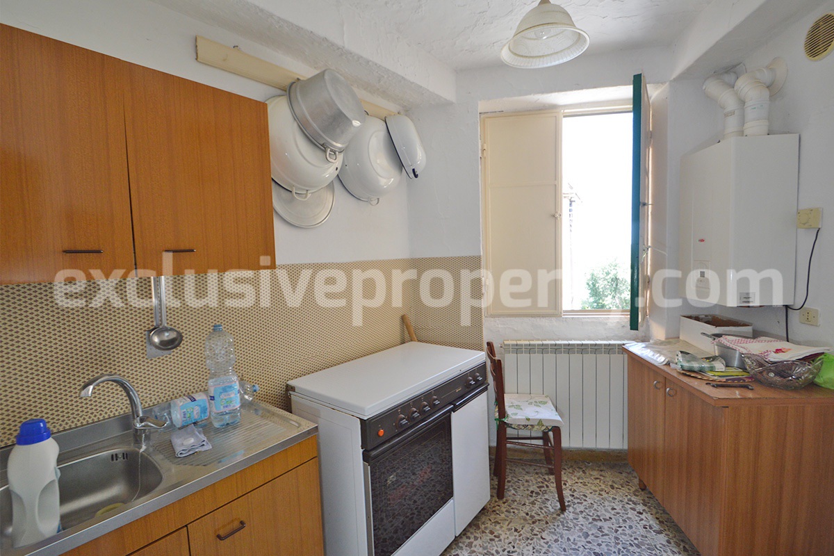 Historical town house with panoramic terrace and sea view for sale in Montefalcone del Sannio - Molise