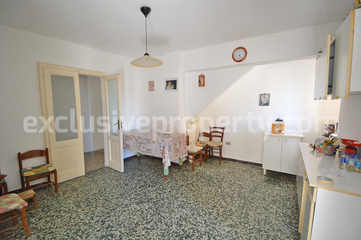 Historical town house with panoramic terrace and sea view for sale in Montefalcone del Sannio - Molise