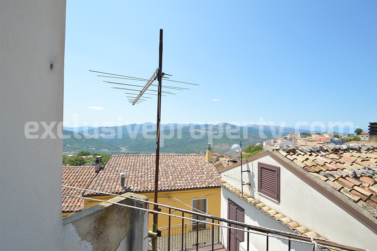 Historical town house with panoramic terrace and sea view for sale in Montefalcone del Sannio - Molise