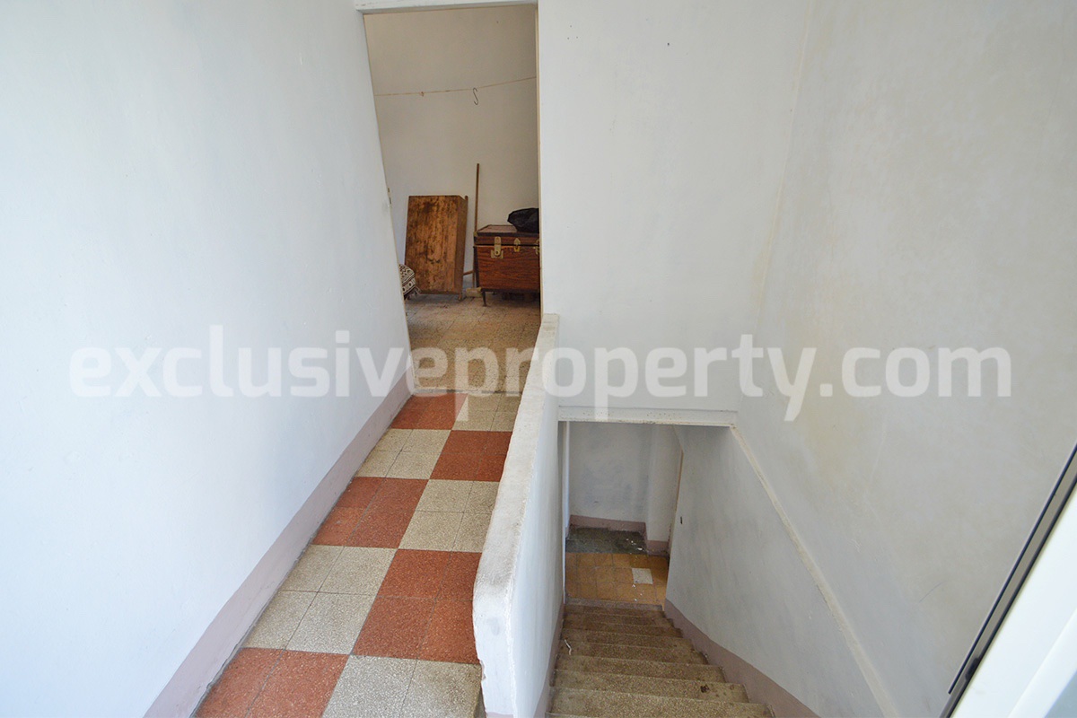 Historical town house with panoramic terrace and sea view for sale in Montefalcone del Sannio - Molise