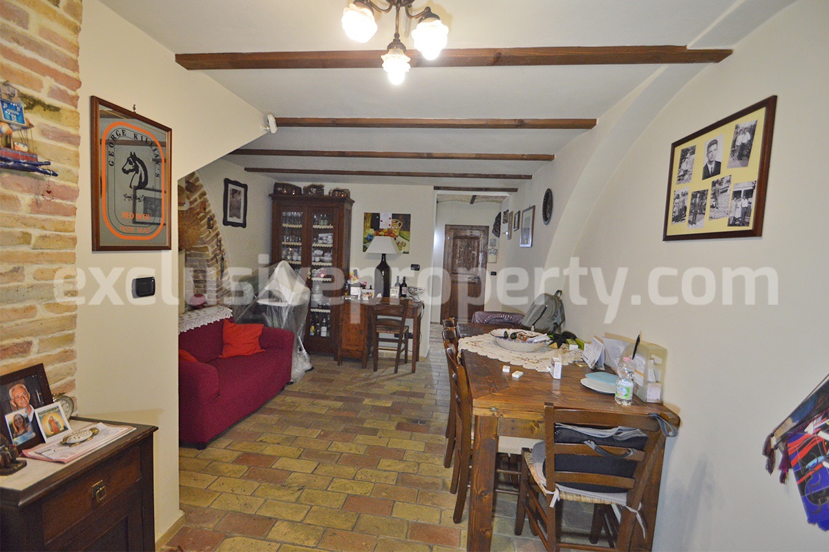 Brick property renovated in an antique style a few km from the beach