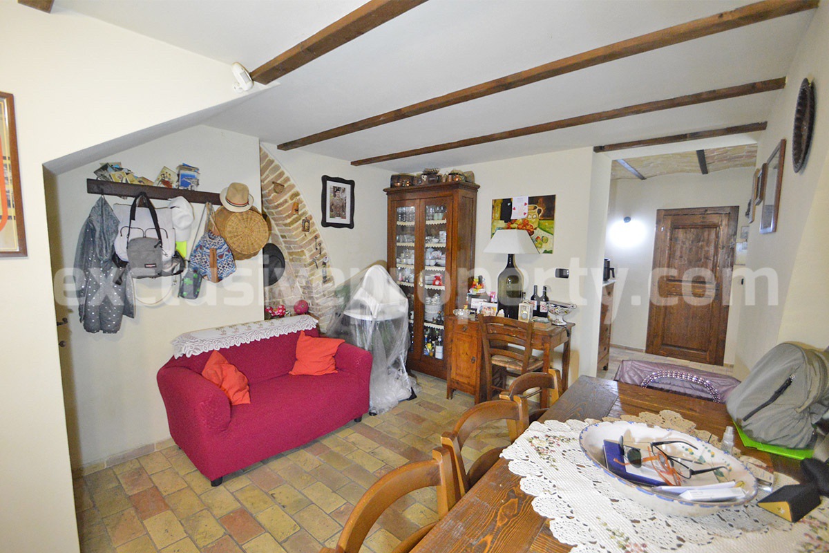 Brick property renovated in an antique style a few km from the beach