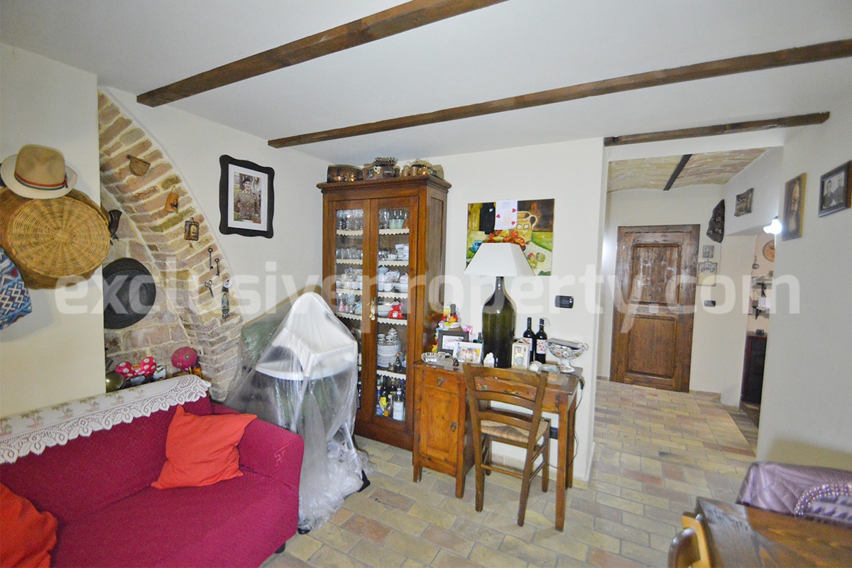 Brick property renovated in an antique style a few km from the beach
