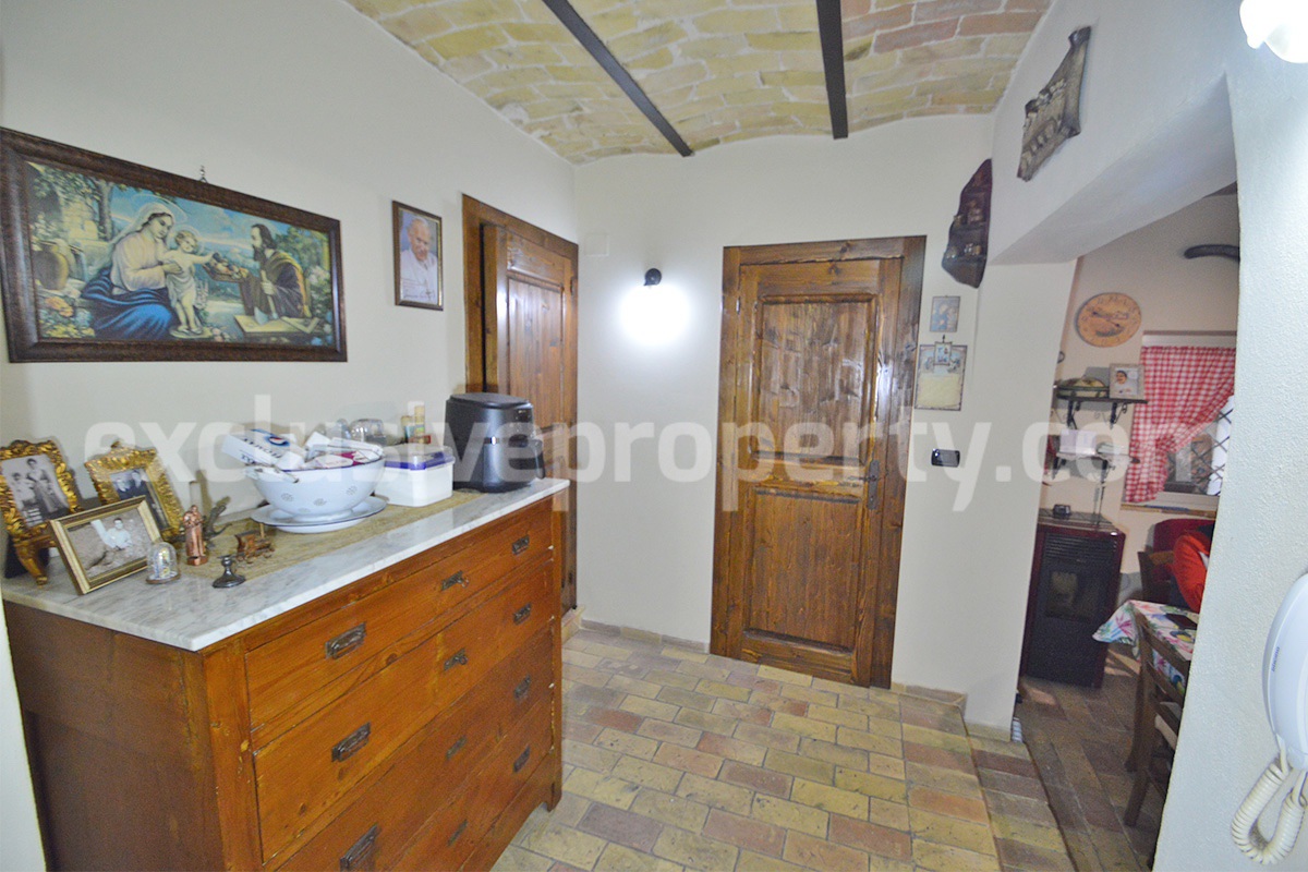 Brick property renovated in an antique style a few km from the beach