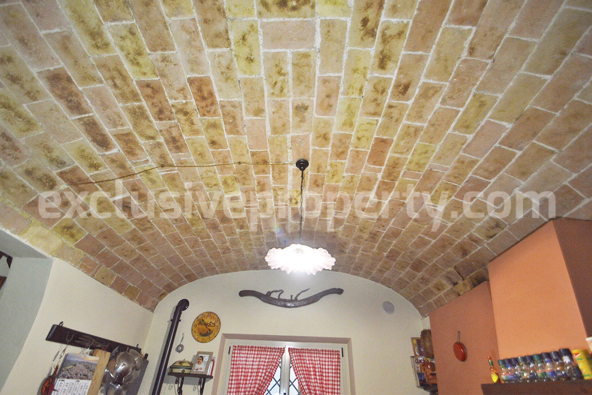 Brick property renovated in an antique style a few km from the beach