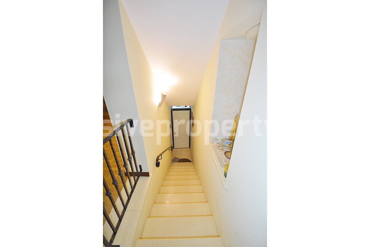 Brick property renovated in an antique style a few km from the beach