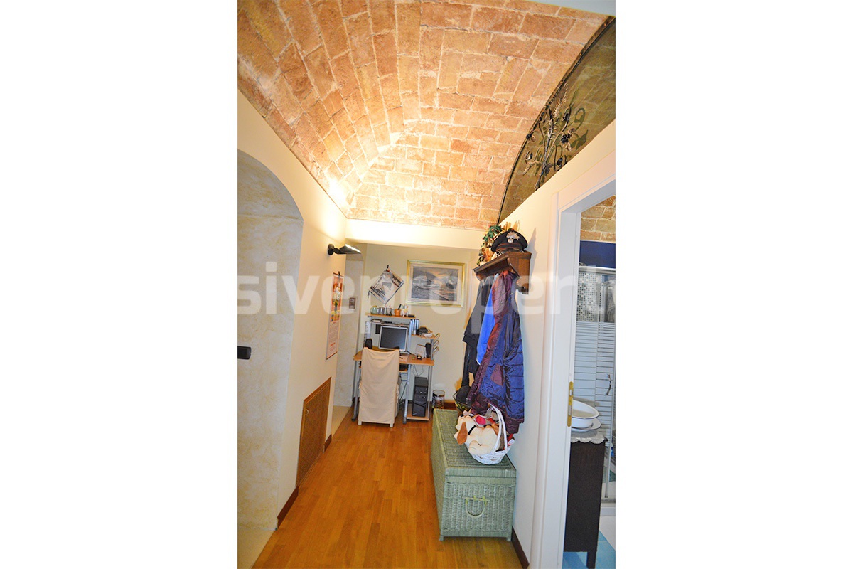 Brick property renovated in an antique style a few km from the beach