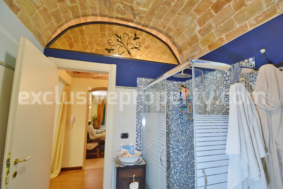 Brick property renovated in an antique style a few km from the beach