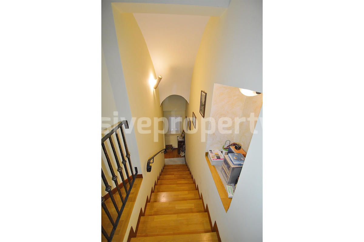 Brick property renovated in an antique style a few km from the beach