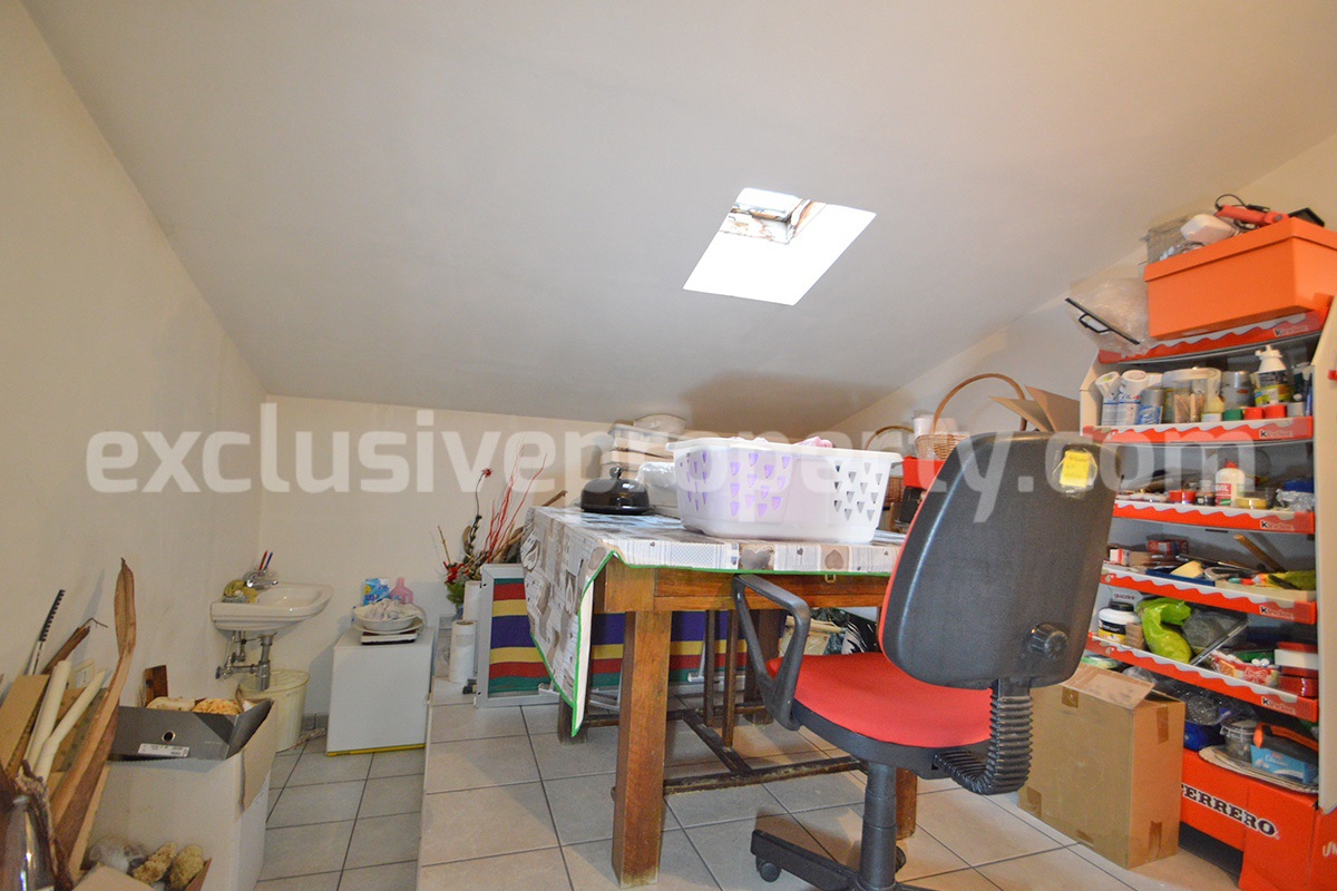 Brick property renovated in an antique style a few km from the beach