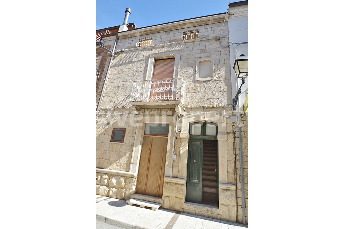 Traditional Italian Townhouse with Terrace Over Lake Guardialfiera - Near the Coast