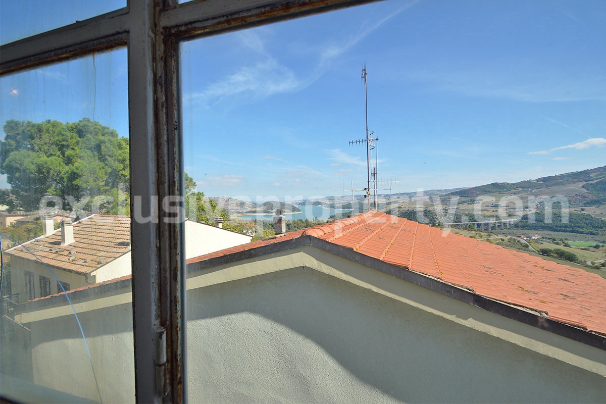 Traditional Italian Townhouse with Terrace Over Lake Guardialfiera - Near the Coast