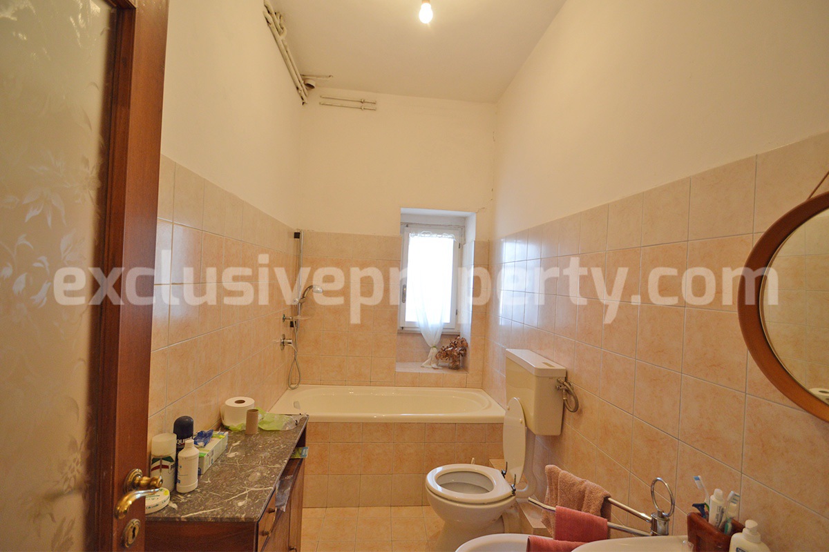 Traditional Italian Townhouse with Terrace Over Lake Guardialfiera - Near the Coast