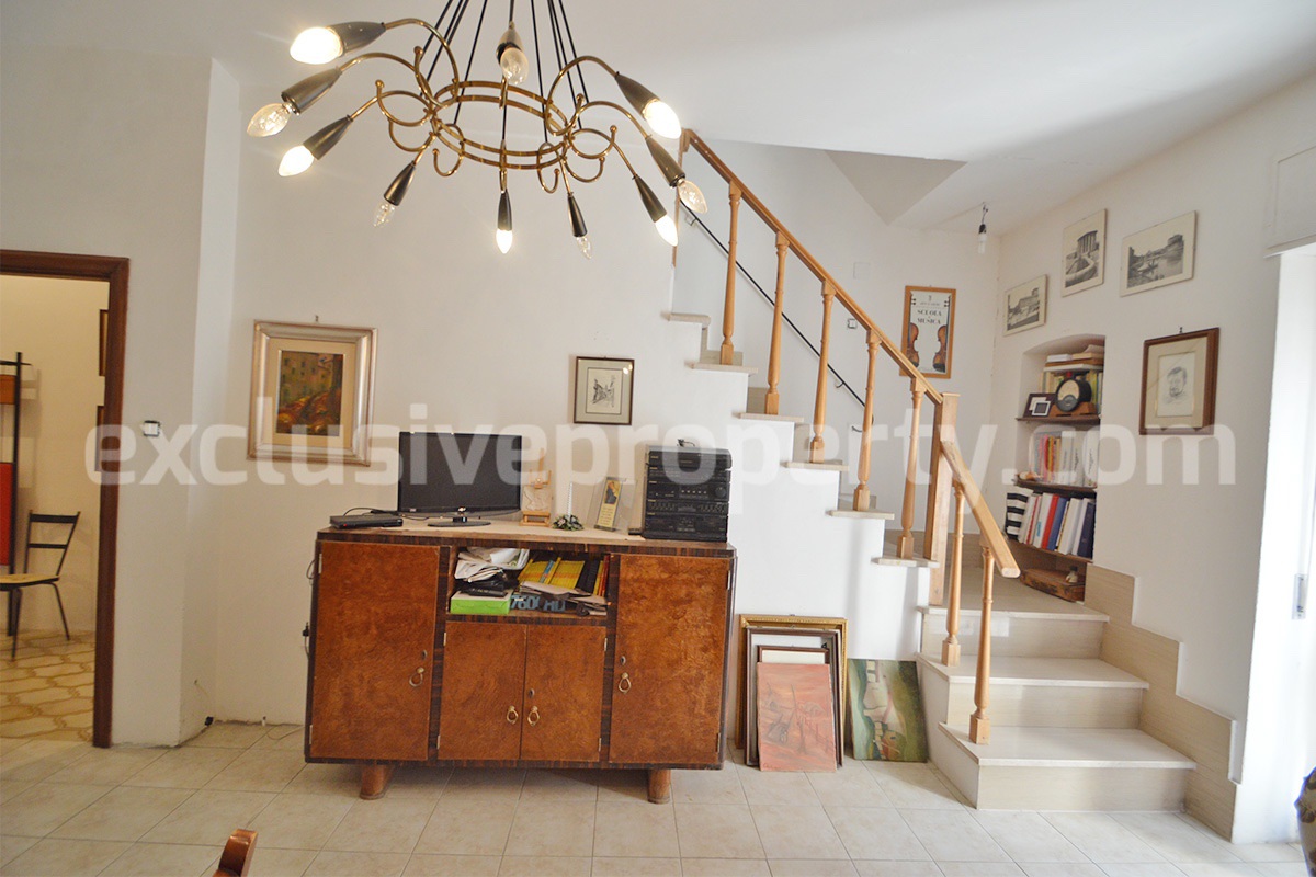 Traditional Italian Townhouse with Terrace Over Lake Guardialfiera - Near the Coast