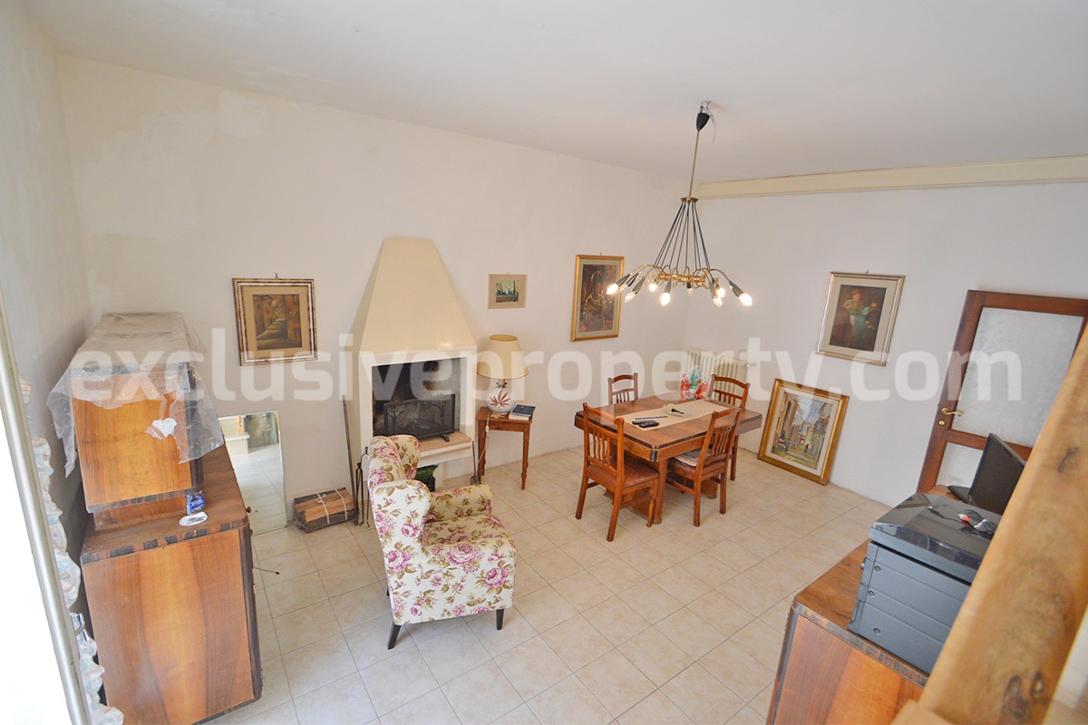 Traditional Italian Townhouse with Terrace Over Lake Guardialfiera - Near the Coast