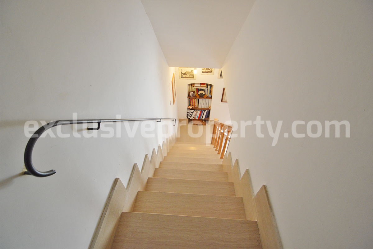 Traditional Italian Townhouse with Terrace Over Lake Guardialfiera - Near the Coast