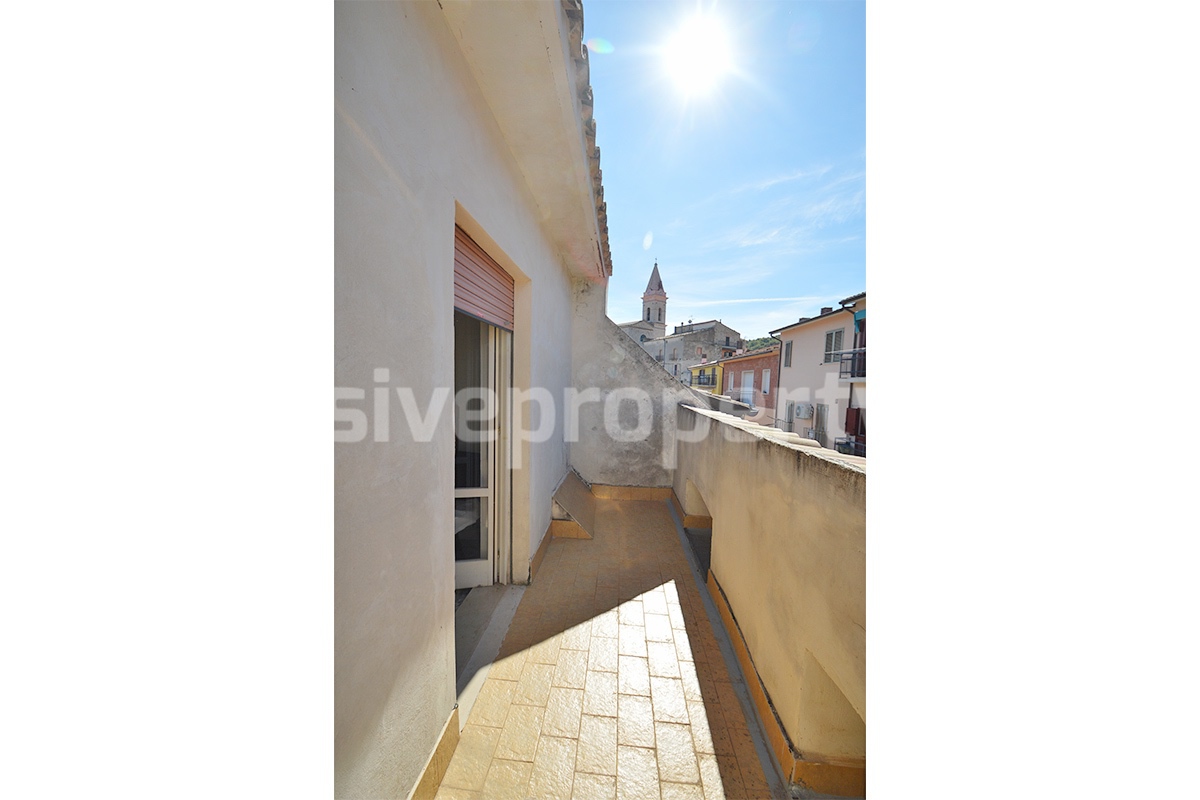 Traditional Italian Townhouse with Terrace Over Lake Guardialfiera - Near the Coast