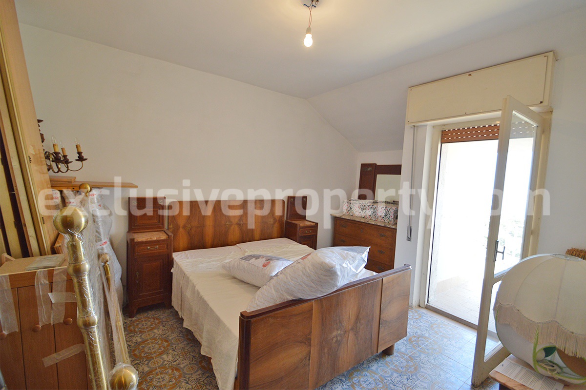 Traditional Italian Townhouse with Terrace Over Lake Guardialfiera - Near the Coast