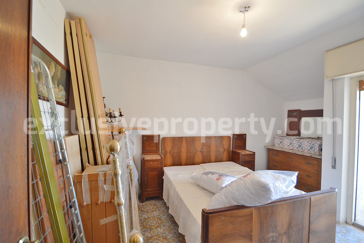 Traditional Italian Townhouse with Terrace Over Lake Guardialfiera - Near the Coast