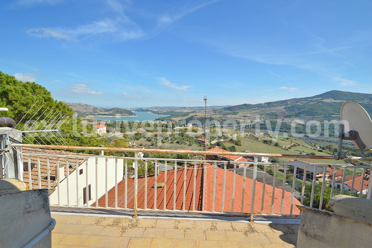 Traditional Italian Townhouse with Terrace Over Lake Guardialfiera - Near the Coast