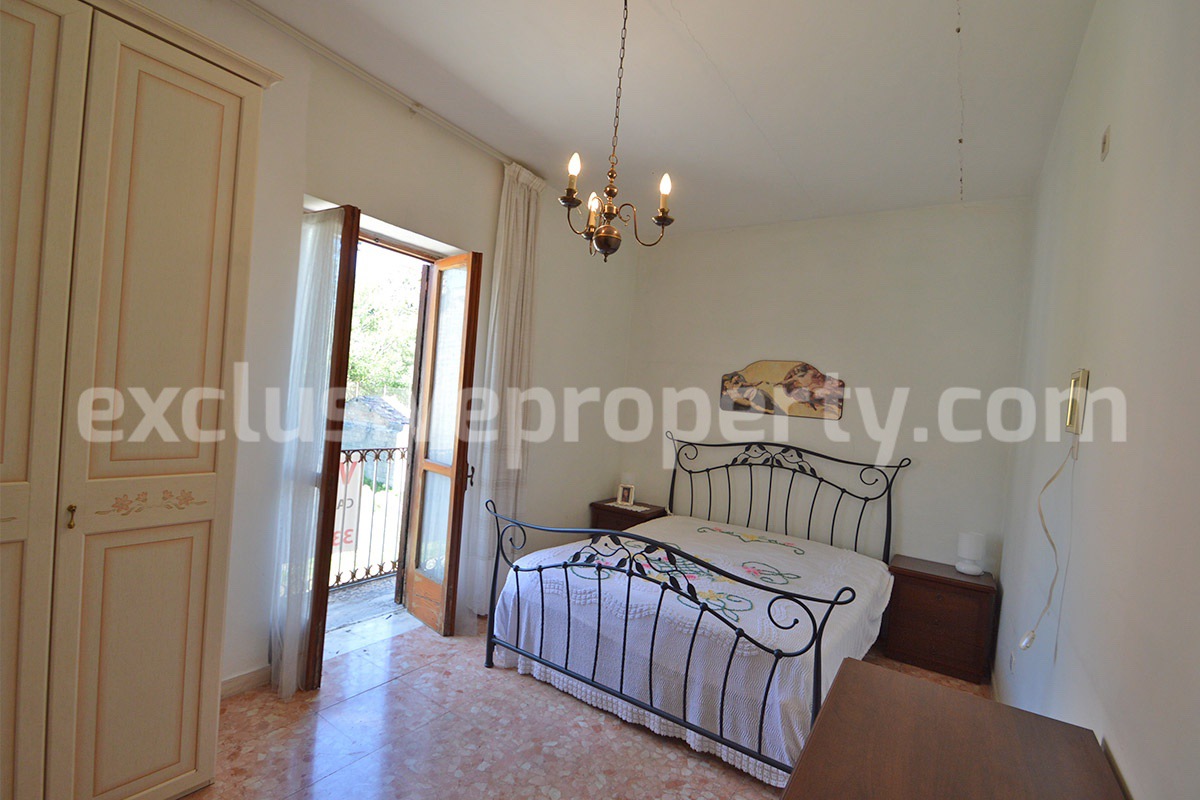 Stone House for Sale in Bagnoli del Trigno - Molise with Terrace - Land and Views