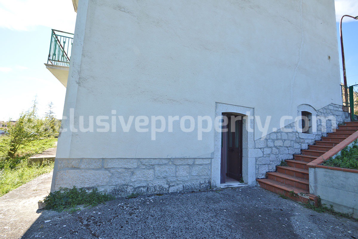 Stone House for Sale in Bagnoli del Trigno - Molise with Terrace - Land and Views