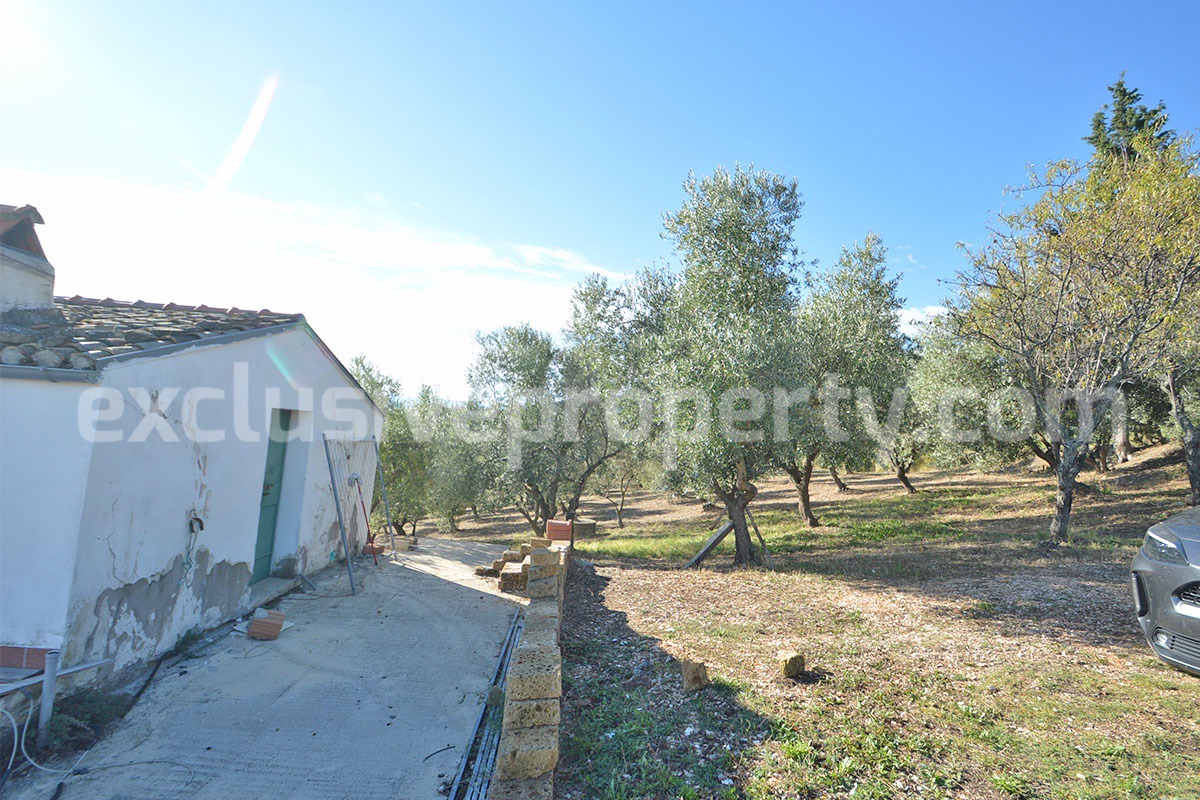 Lake View Estate with 6 Hectares - Olive Grove - Wells and Equestrian-Glamping Potential - Guardialfiera - Molise