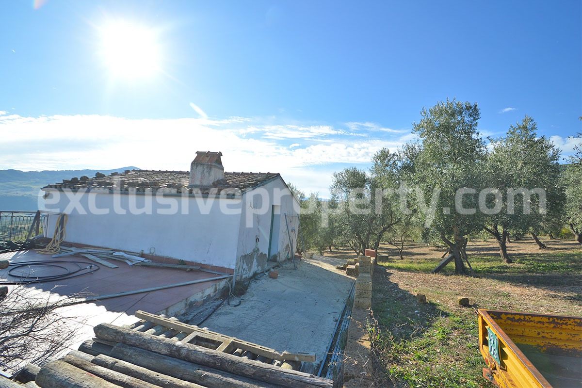 Lake View Estate with 6 Hectares - Olive Grove - Wells and Equestrian-Glamping Potential - Guardialfiera - Molise