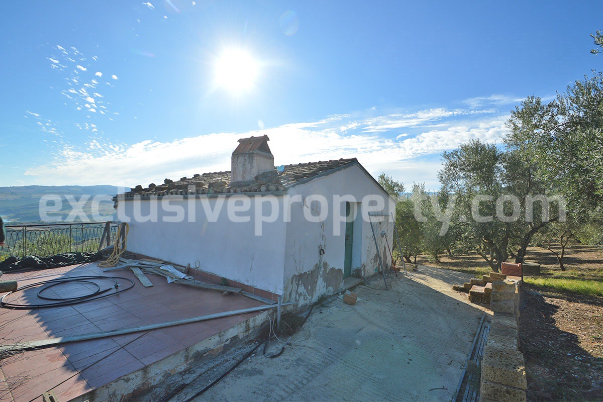 Lake View Estate with 6 Hectares - Olive Grove - Wells and Equestrian-Glamping Potential - Guardialfiera - Molise