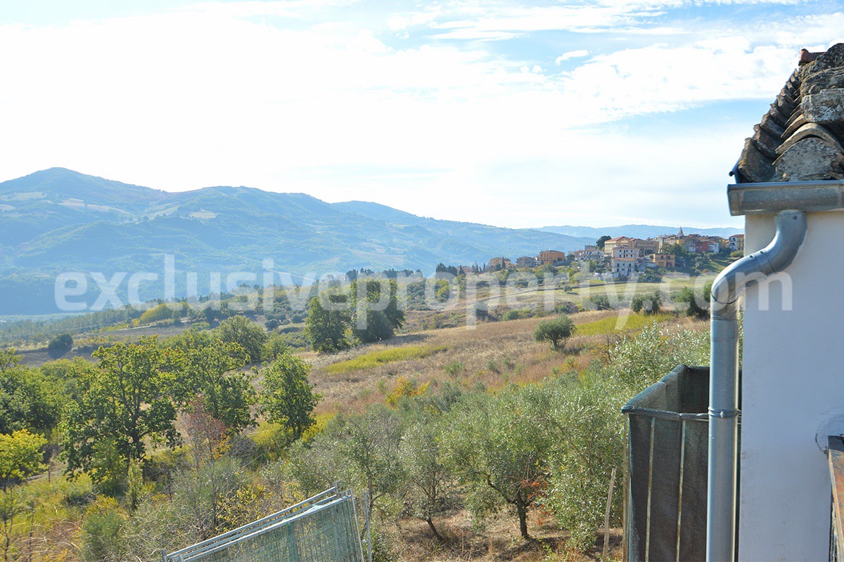 Lake View Estate with 6 Hectares - Olive Grove - Wells and Equestrian-Glamping Potential - Guardialfiera - Molise