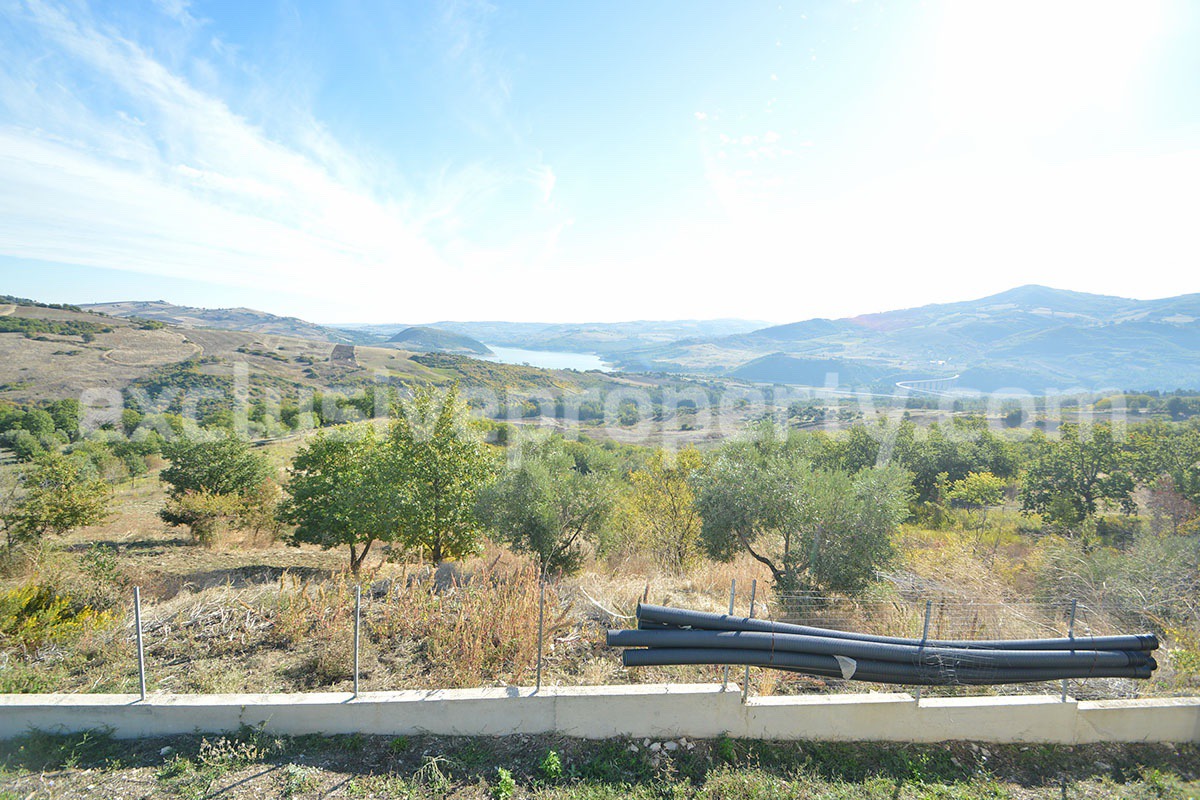 Lake View Estate with 6 Hectares - Olive Grove - Wells and Equestrian-Glamping Potential - Guardialfiera - Molise