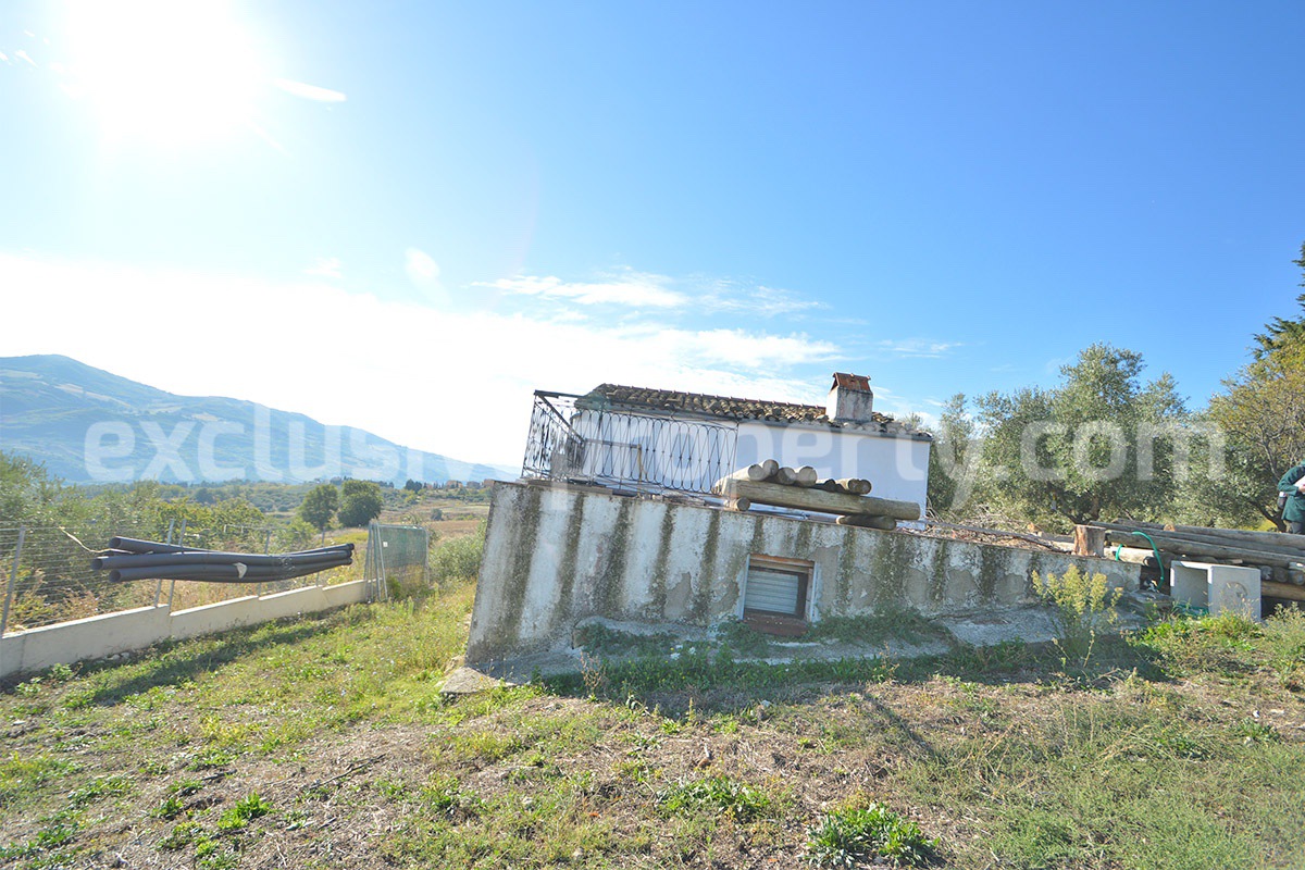 Lake View Estate with 6 Hectares - Olive Grove - Wells and Equestrian-Glamping Potential - Guardialfiera - Molise