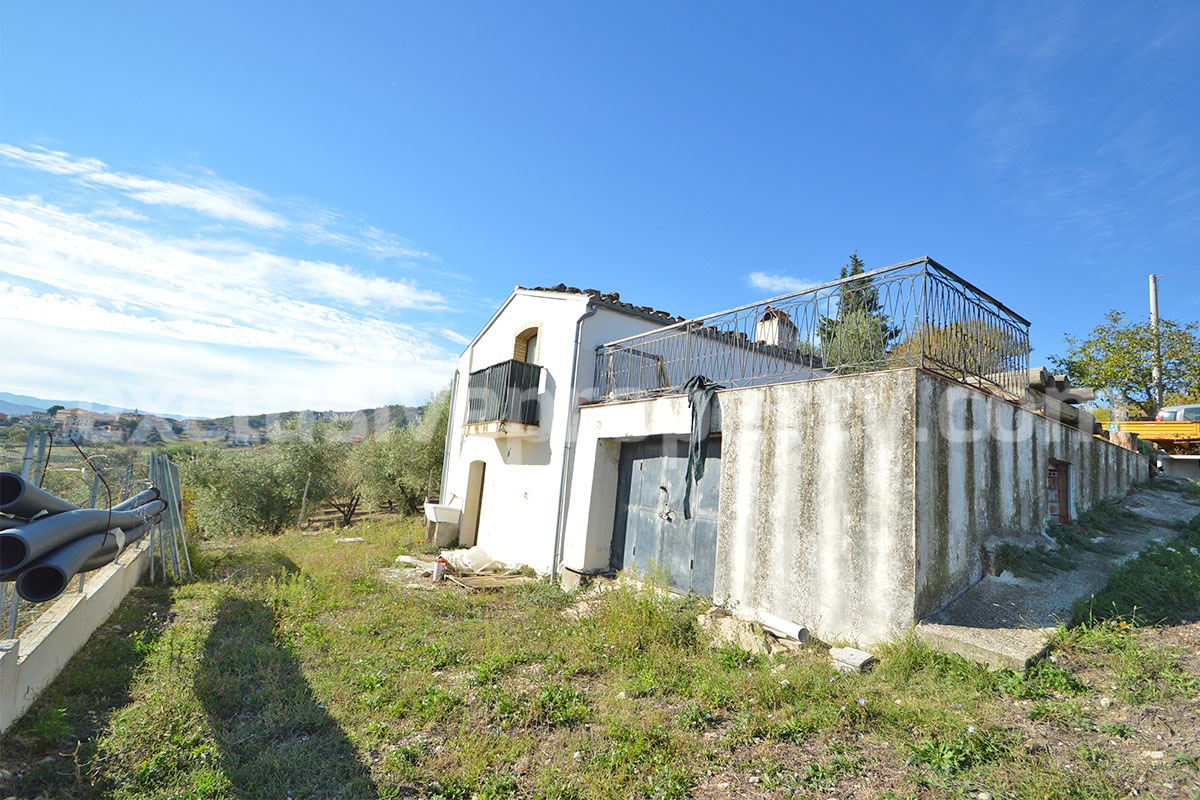Lake View Estate with 6 Hectares - Olive Grove - Wells and Equestrian-Glamping Potential - Guardialfiera - Molise