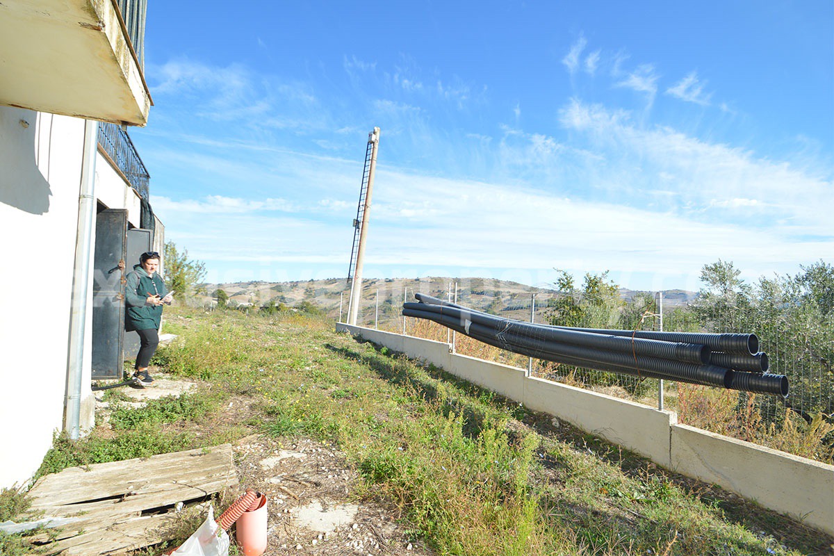 Lake View Estate with 6 Hectares - Olive Grove - Wells and Equestrian-Glamping Potential - Guardialfiera - Molise