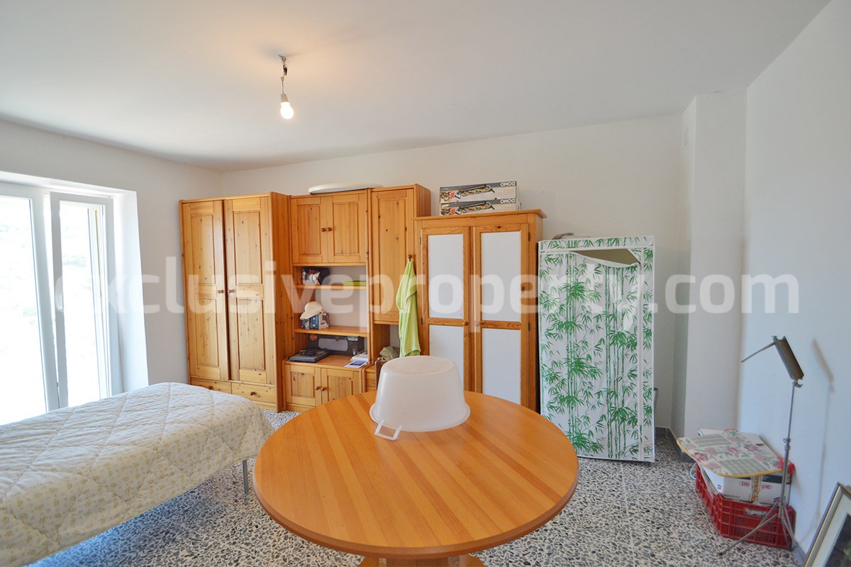 Country Home with Pool - Olive Trees and 3 Hectares for Sale in the Abruzzo Countryside - Gessopalena