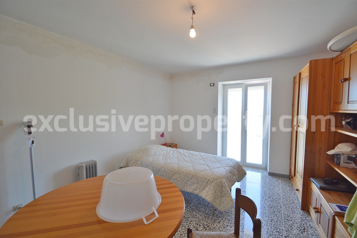 Country Home with Pool - Olive Trees and 3 Hectares for Sale in the Abruzzo Countryside - Gessopalena