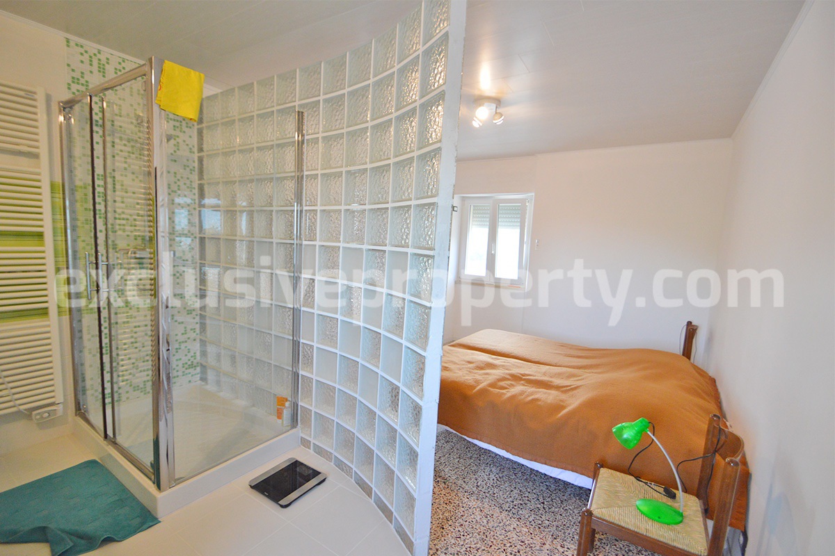 Country Home with Pool - Olive Trees and 3 Hectares for Sale in the Abruzzo Countryside - Gessopalena