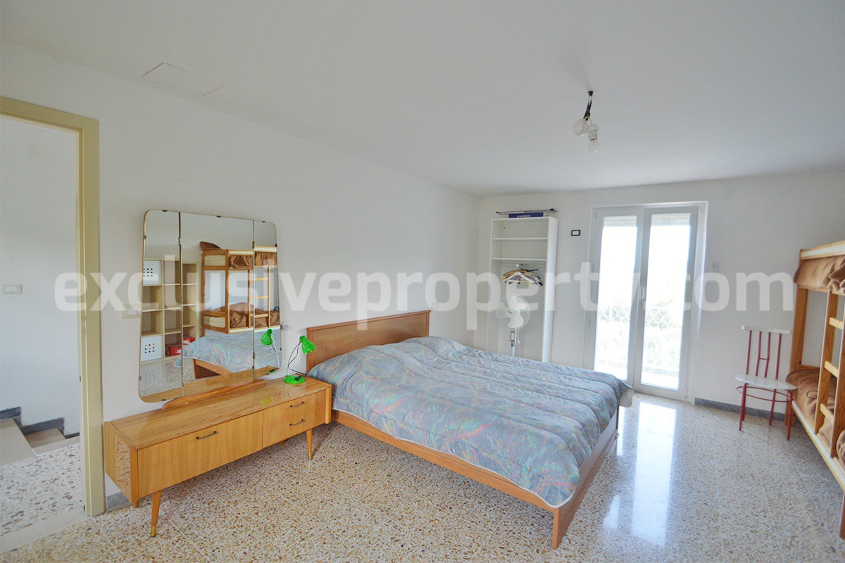 Country Home with Pool - Olive Trees and 3 Hectares for Sale in the Abruzzo Countryside - Gessopalena