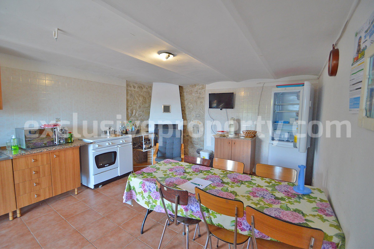 Country Home with Pool - Olive Trees and 3 Hectares for Sale in the Abruzzo Countryside - Gessopalena