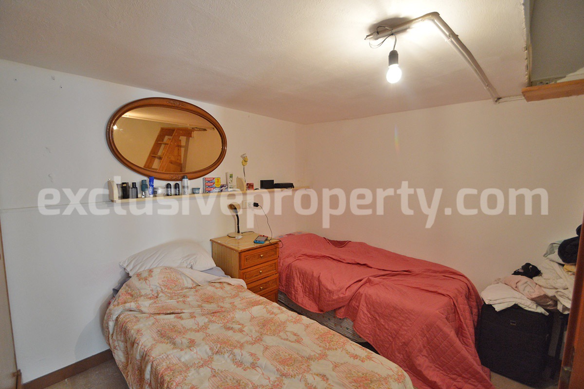 Two-Apartment Town House for Sale in Acquaviva Collecroce - Molise - Ready to Live or Rent