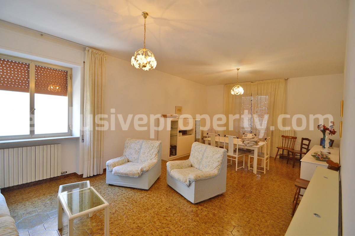 Two-Apartment Town House for Sale in Acquaviva Collecroce - Molise - Ready to Live or Rent