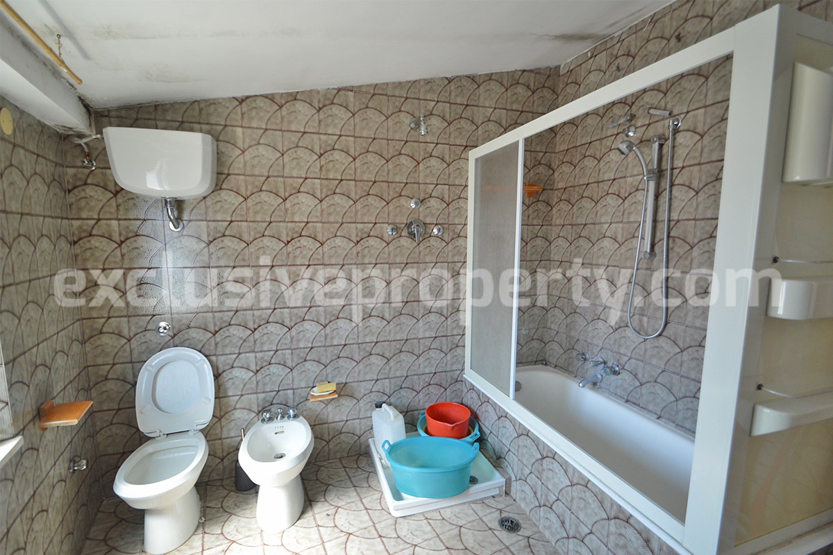 Two-Apartment Town House for Sale in Acquaviva Collecroce - Molise - Ready to Live or Rent