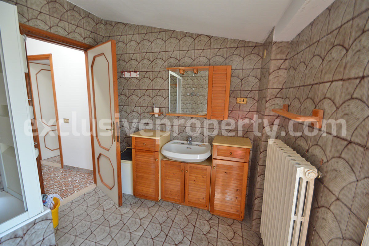 Two-Apartment Town House for Sale in Acquaviva Collecroce - Molise - Ready to Live or Rent