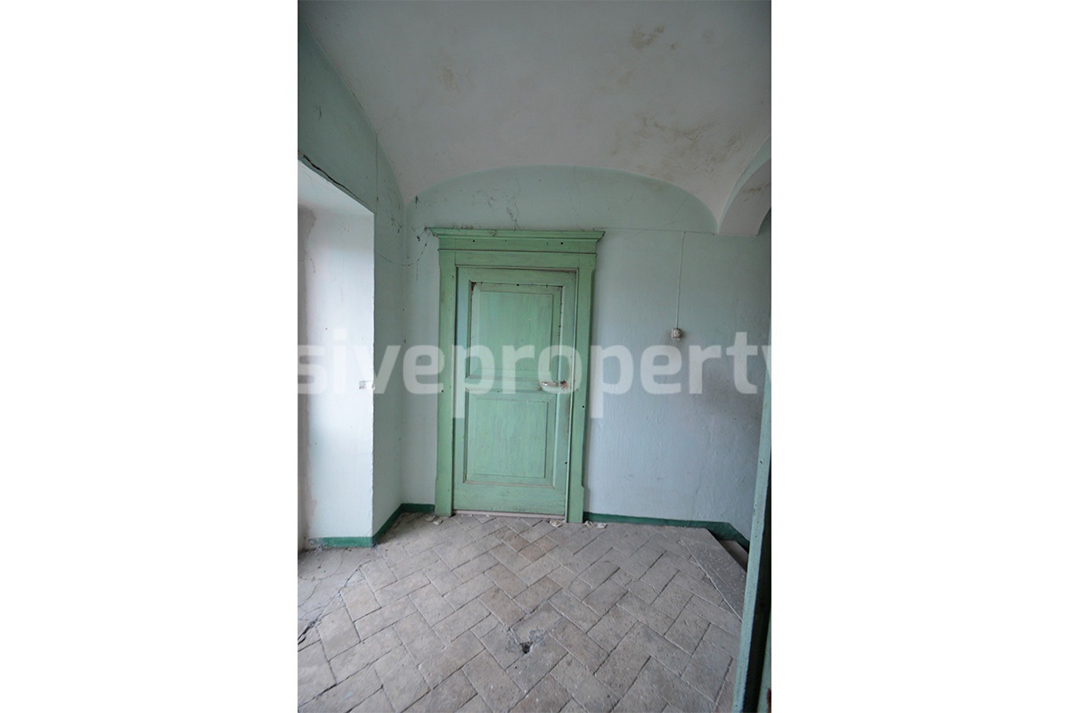 Historic palace from the 800th century for sale in Abruzzo