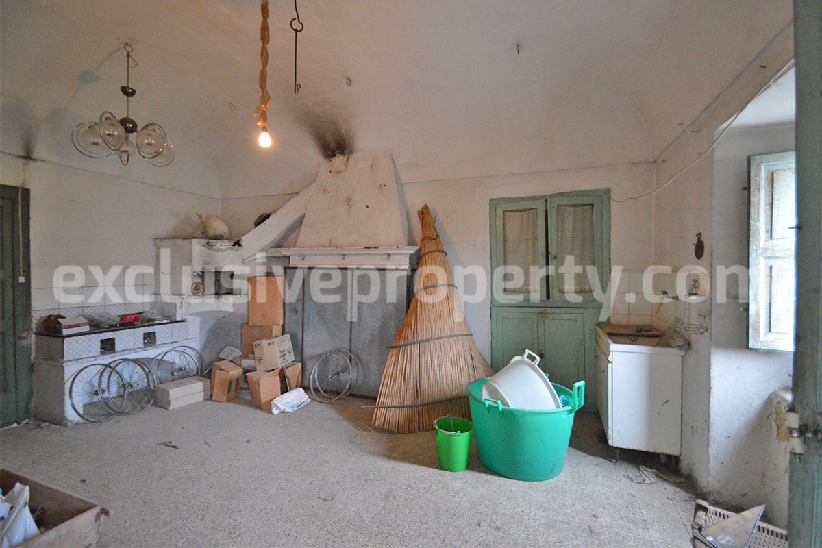 Historic palace from the 800th century for sale in Abruzzo